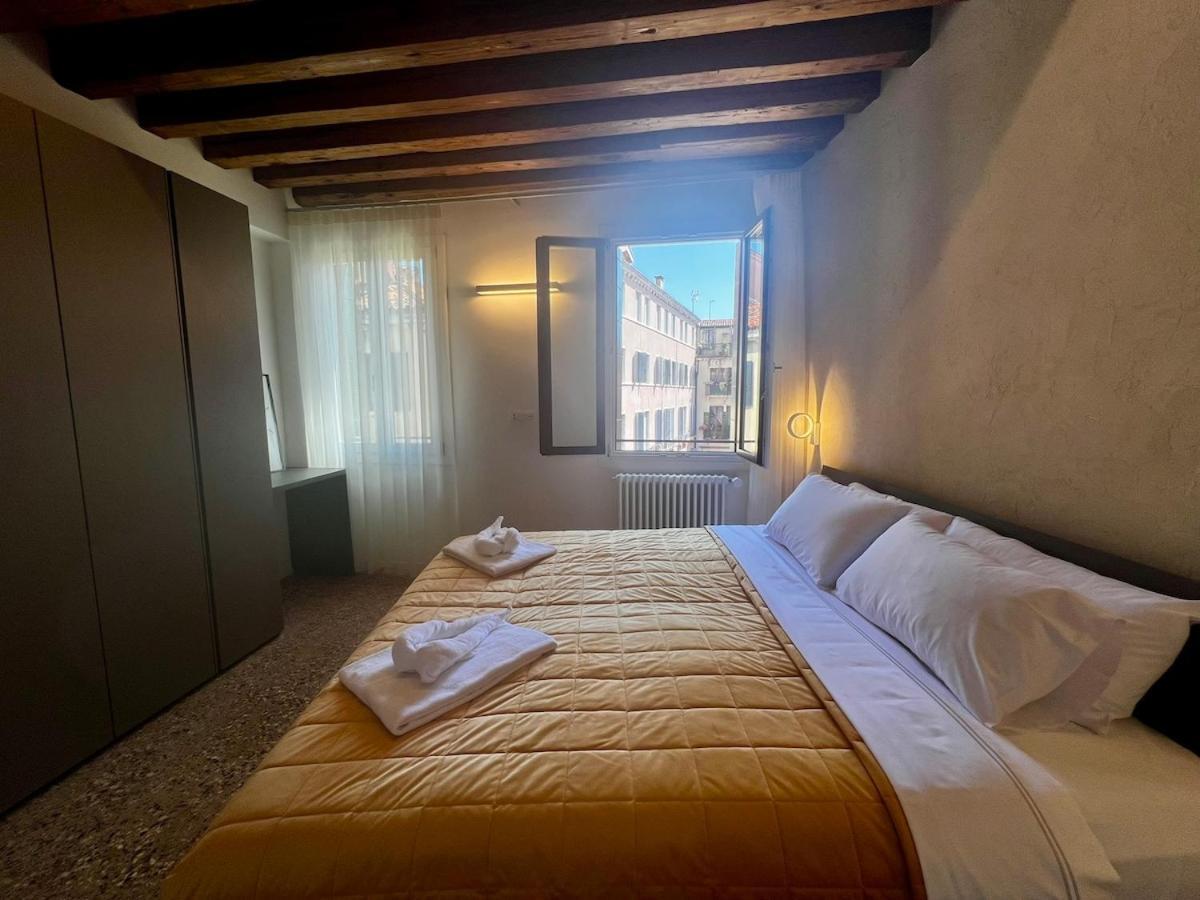 San Matteo Rialto Terrace Apartment *